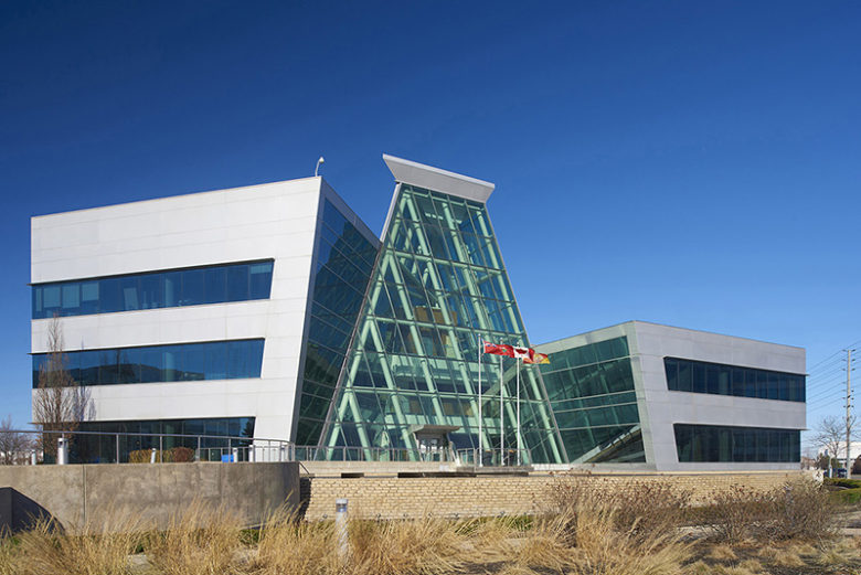 CSP_Peel_1226_FINAL_retouch-Credit CS&P Architects Inc Exterior of Peel Regional Police Headquarters