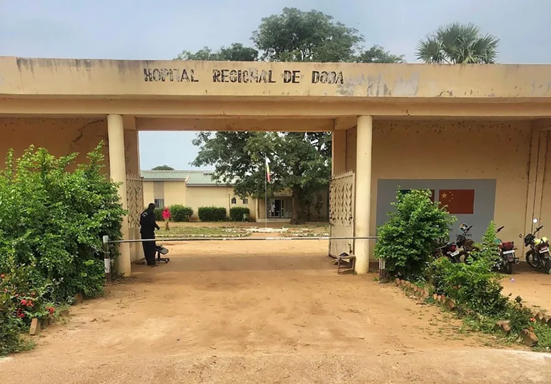 Capture2.jpg Hospital entrance in Africa