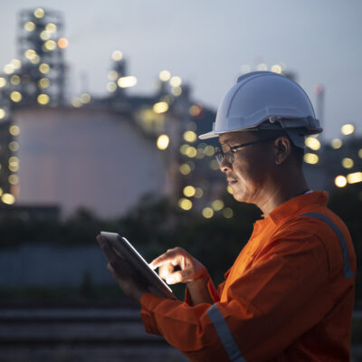 Image of engineer on tablet 